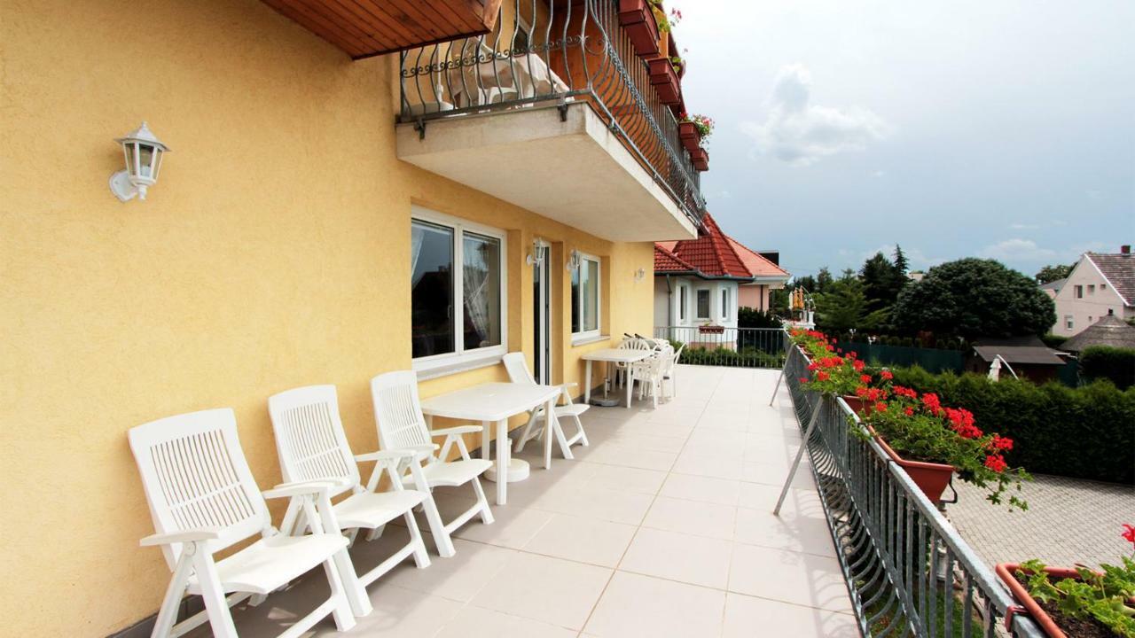 Lena Apartman Heviz Exterior photo