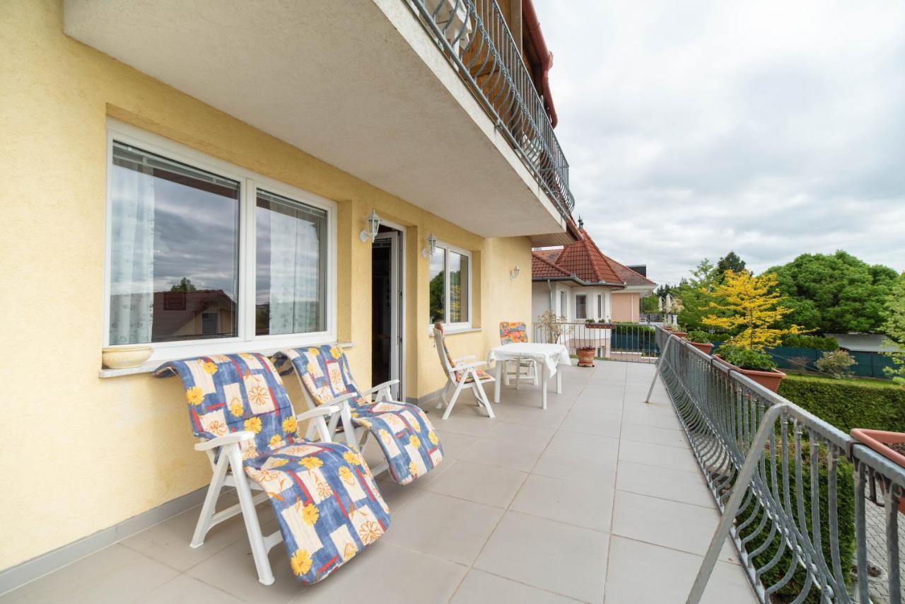 Lena Apartman Heviz Exterior photo